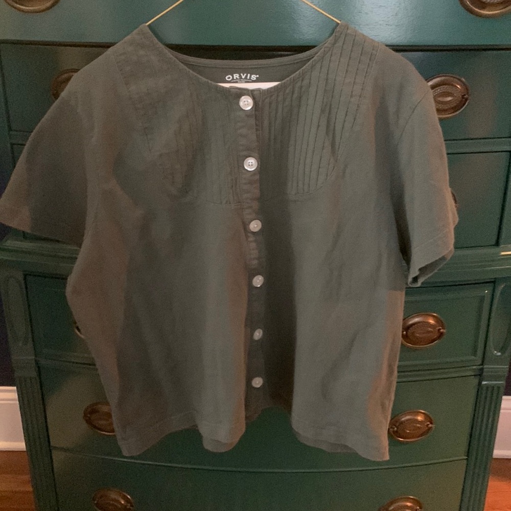 Orvis T-Shirt with oversized buttons - crop